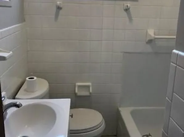 198 Bonney St, New Bedford, MA 02740