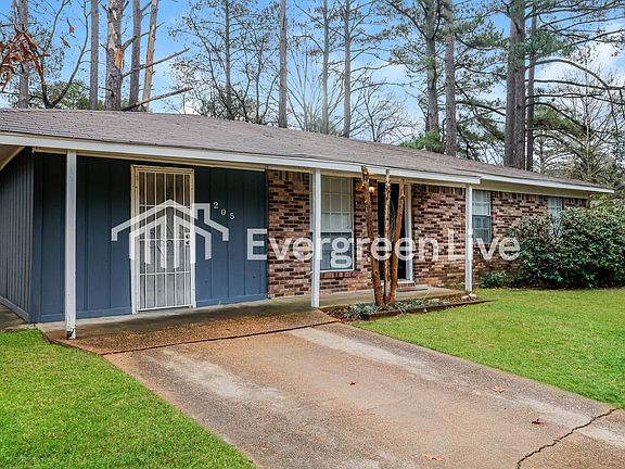 2nd image of 205 Larado Dr