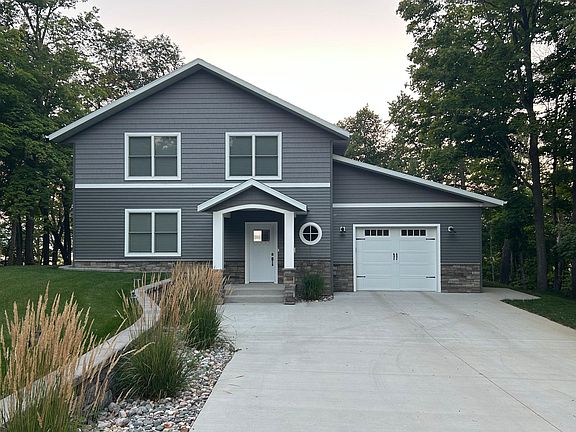 5th image of 44555 Crystal Hills Way