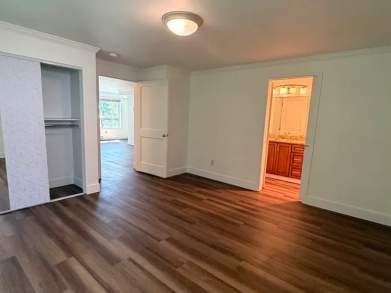 1410 W Raye St #302 — Photo 5