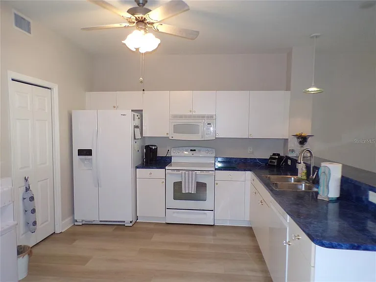 2000 Bal Harbor Blvd #9112 — Photo 3