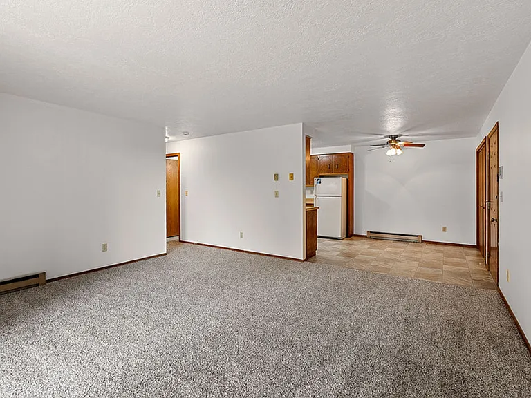 N3925 Washington Ave — Photo 10