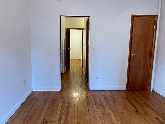 4th image of 1109 1st Ave APT 2D