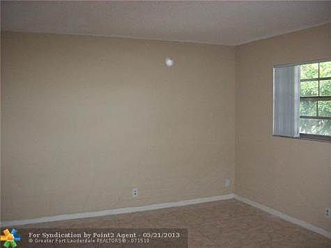 4th image of 3038 Coral Springs Dr #204-3