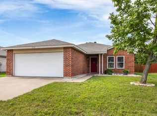 8308 Montecito Dr, Denton, TX 76210