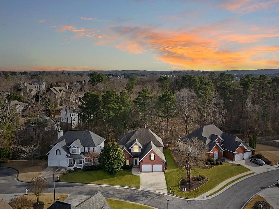 1st image of 1192 Vinings Place Cir SE