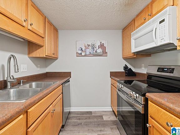 5th image of 5072 Falling Creek Ln