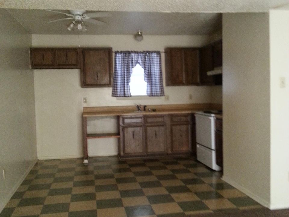 2nd image of 4323 Pine Cone Dr