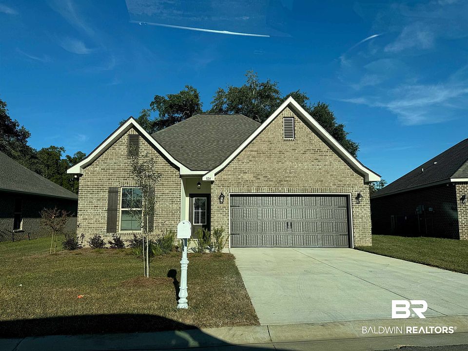 1st image of 824 Sumter Loop
