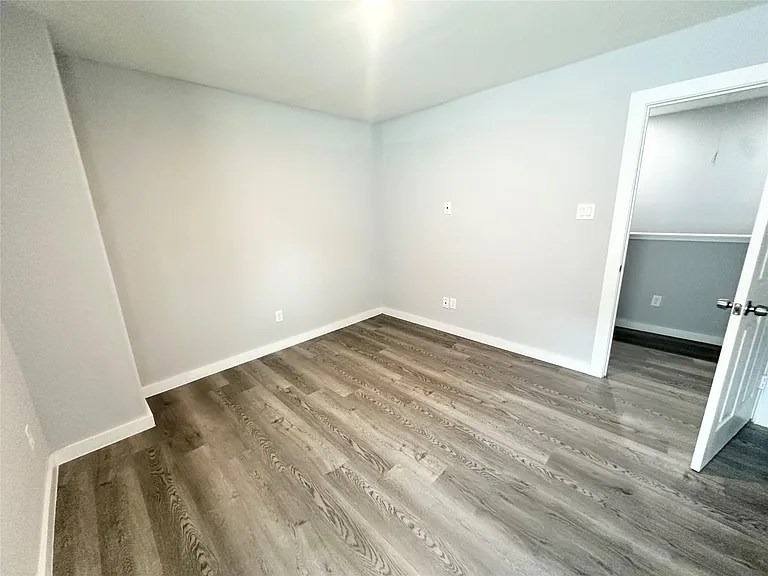 8215 Crestview Dr #B — Photo 27