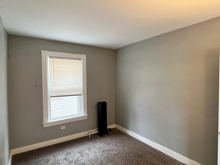 215 N Pine St — Photo 17