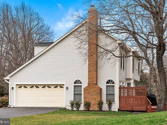 4th image of 8648 Chase Glen Cir