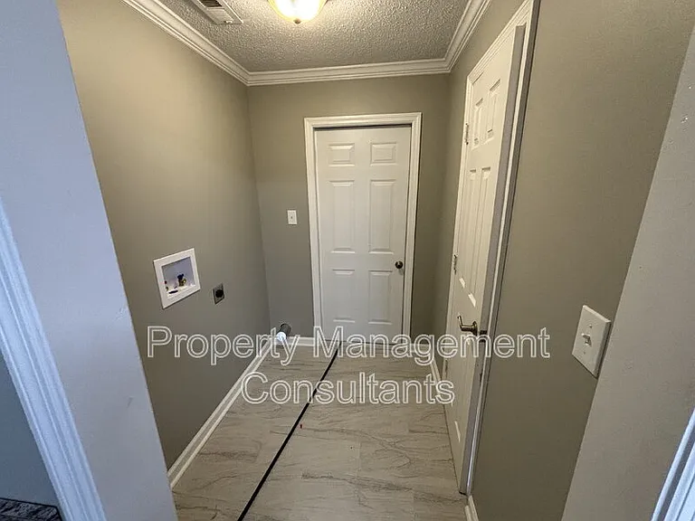 3402 8th Ave SW #B — Photo 7