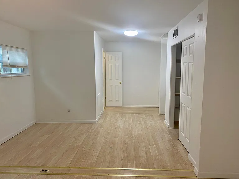 720 7th St N — Photo 31