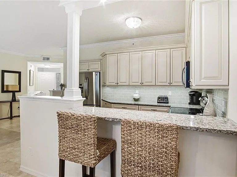 77 Silver Oaks Cir #8102 — Photo 11