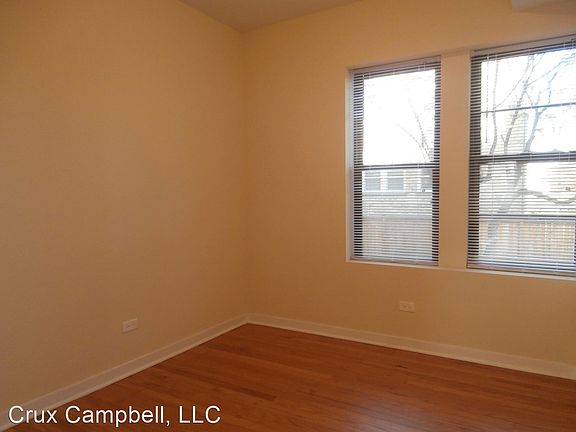 5th image of 2452 W Albion Ave APT 3W