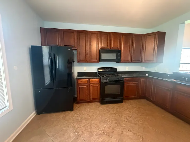 3665 Galloway Ln — Photo 10