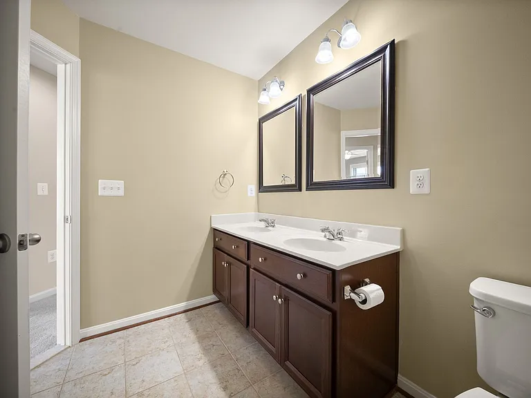 1431 Occoquan Heights Ct — Photo 36