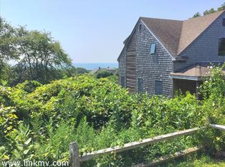 4 Raymonds Hill Ln, Aquinnah, MA 02535