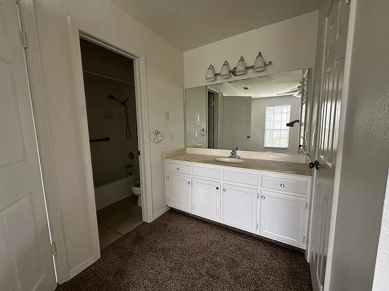 6504 Chicory Ct — Photo 7