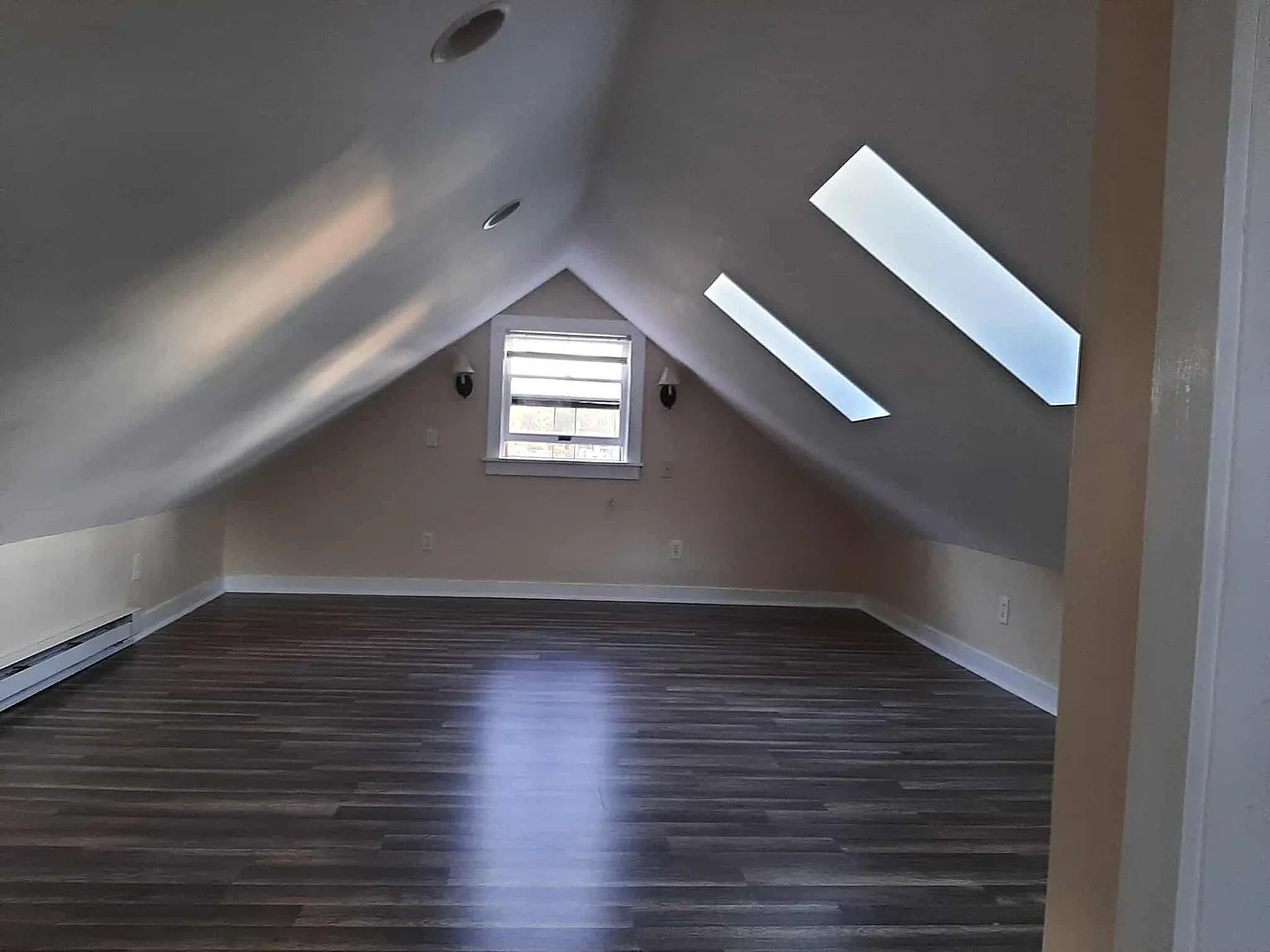 4 bed, $2,750 — Photo 2