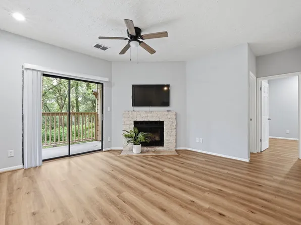 1013 Chestnut St APT B1, San Marcos, TX 78666