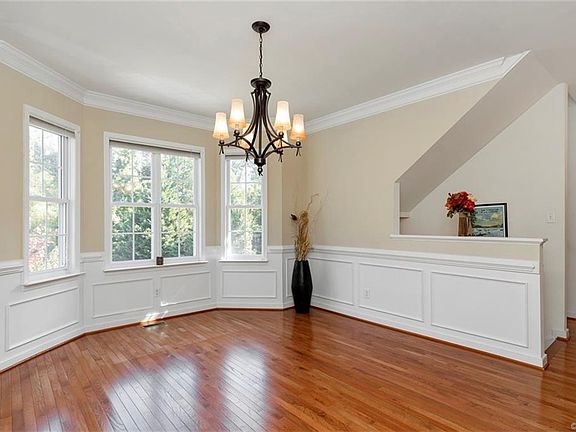 5th image of 3004 Stratford Townes Dr