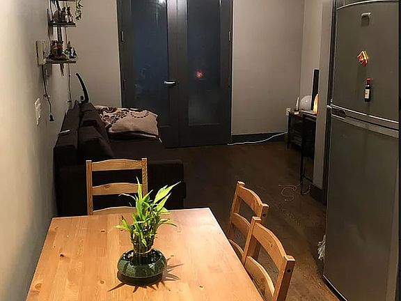 5th image of 200 Scholes St APT 2A