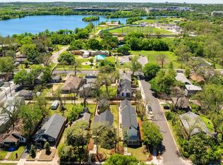 2401 Willow St, Austin, TX 78702