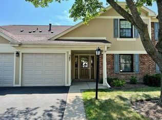 587 Williamsburg Ct APT B2, Wheeling, IL 60090
