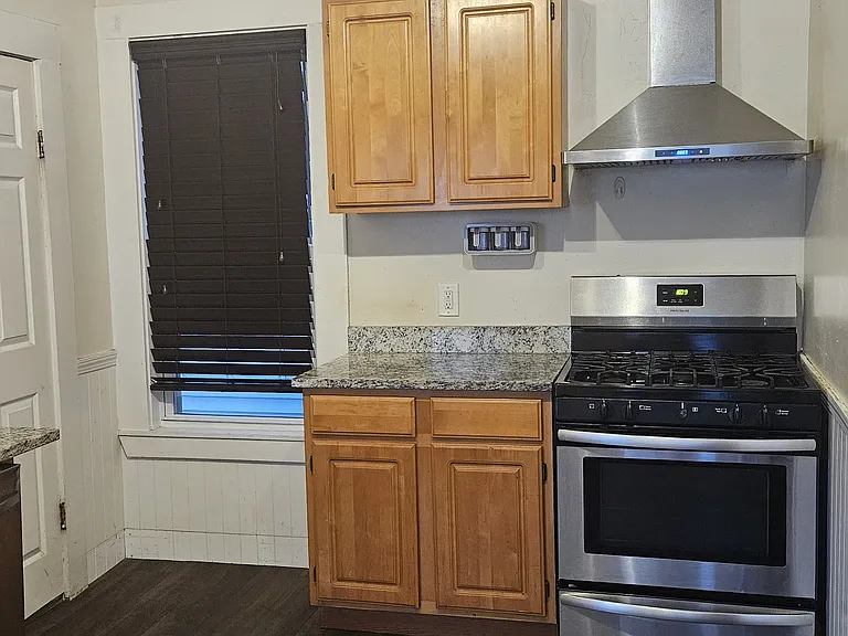 376 Medford St #1 — Photo 3
