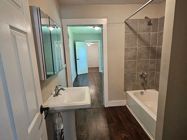2503 N Delaware Ave — Photo 29