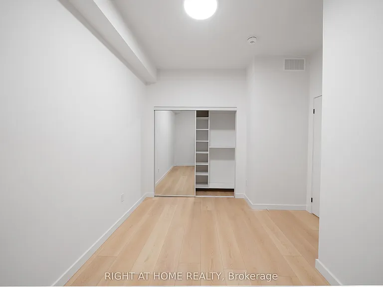 367 Howland Ave #1 — Photo 12
