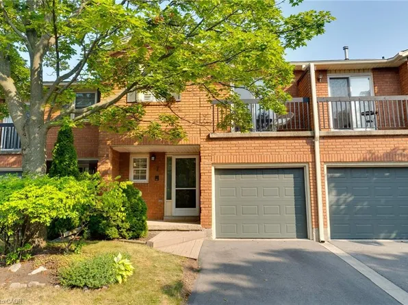 1205 Lambs Ct #7, Burlington, ON L7S 2G4