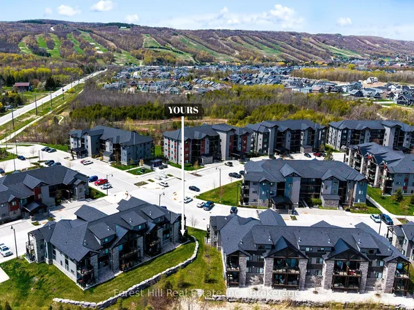 21 Beckwith Ln #106, The Blue Mountains, ON L9Y 3B6
