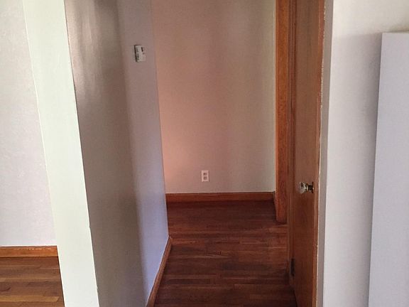 5th image of 167 E 34th St