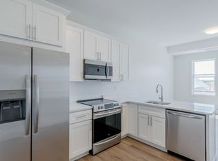 11 Hewitt St #104, Providence, RI 02909