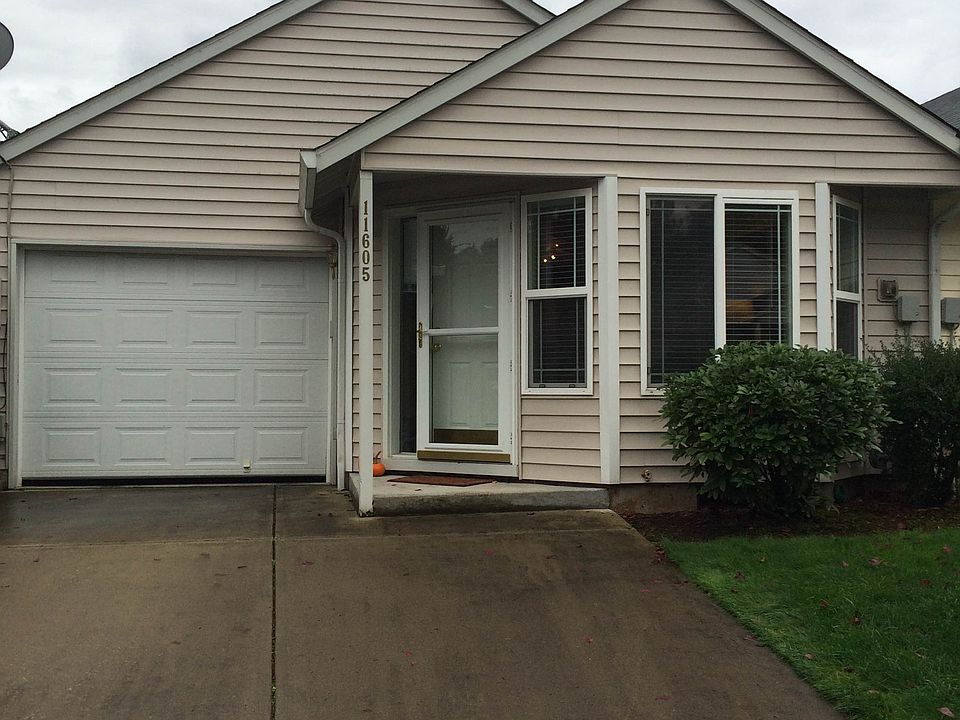 1st image of 11605 NE 32nd St