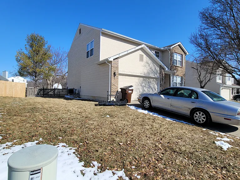 335 Thompson Dr — Photo 53