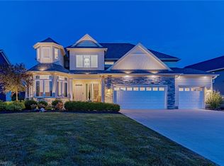 179 Orange Lake Dr, Orange, OH 44022