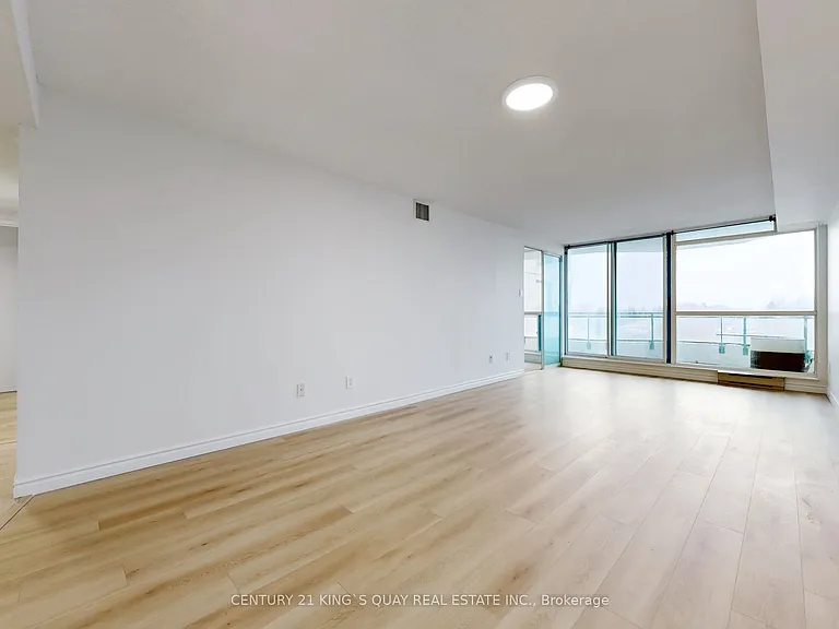 4727 Sheppard Ave E #616 — Photo 4