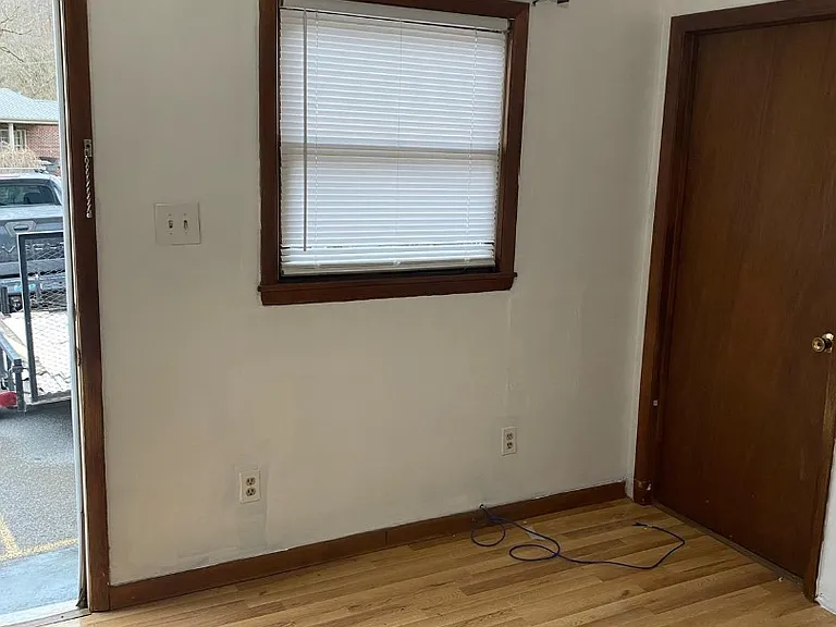 Unit Photo