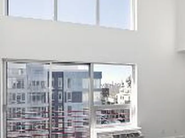 15 Roebling Street image 1 of 8