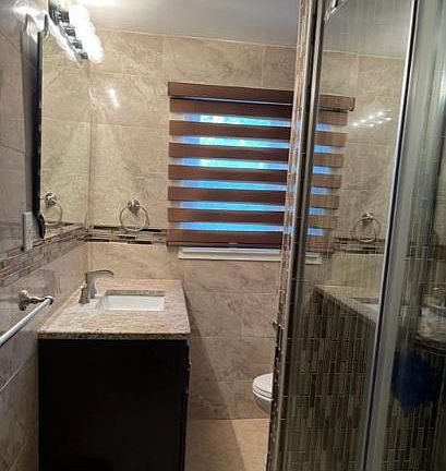 4th image of 6845 Lee Ave