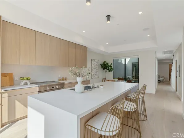 11823 Tennessee Ave, Los Angeles, CA 90064