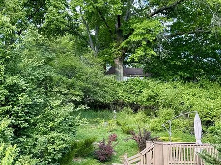 40 Edwards Ct — Photo 14