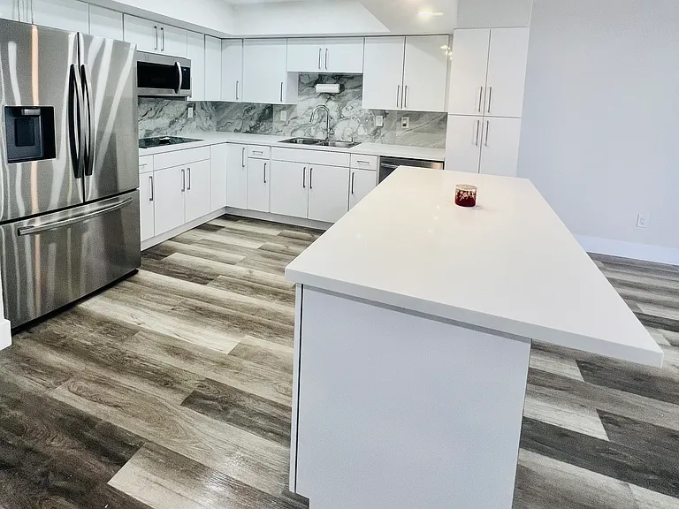 W 2nd Way — Photo 1