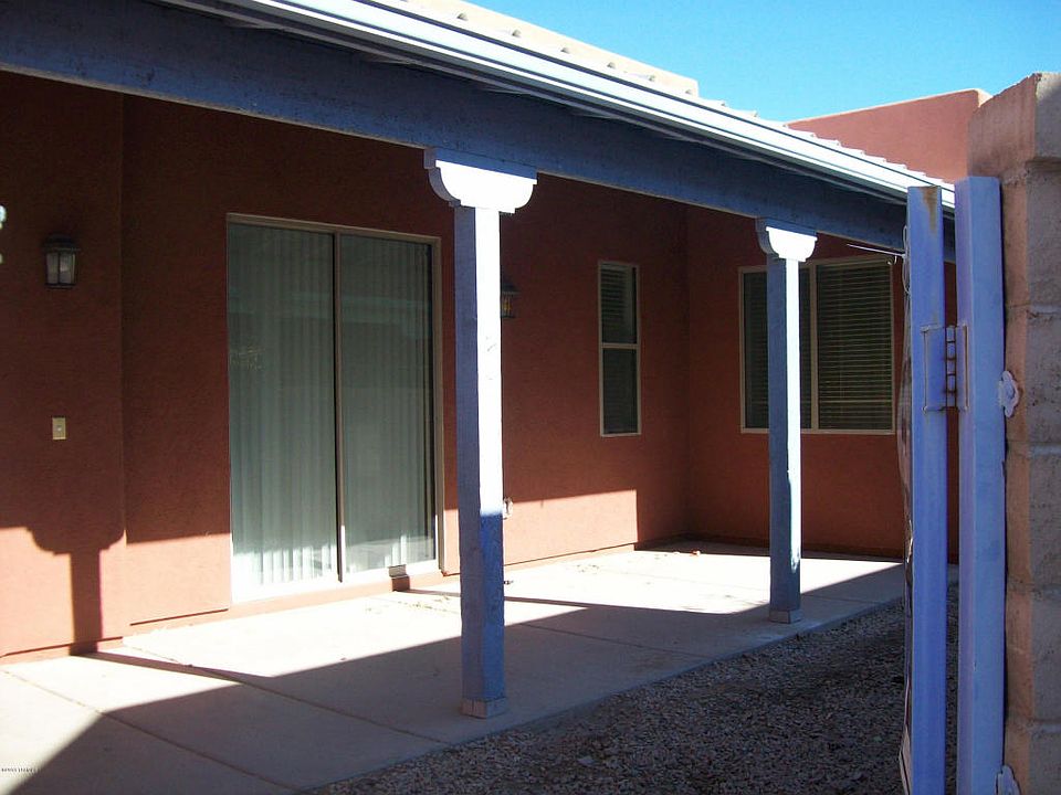 1st image of 864 W Calle Carasol