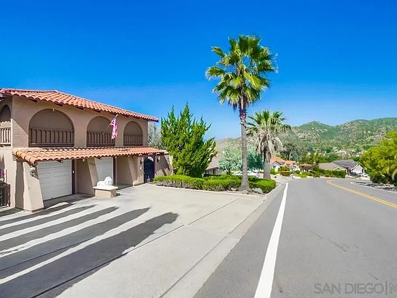 4th image of 15714 Vista Vicente Dr