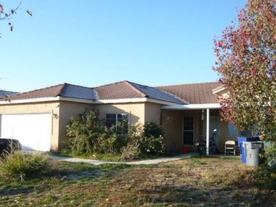 285 N Douglas Ave, Fresno, CA, 93727